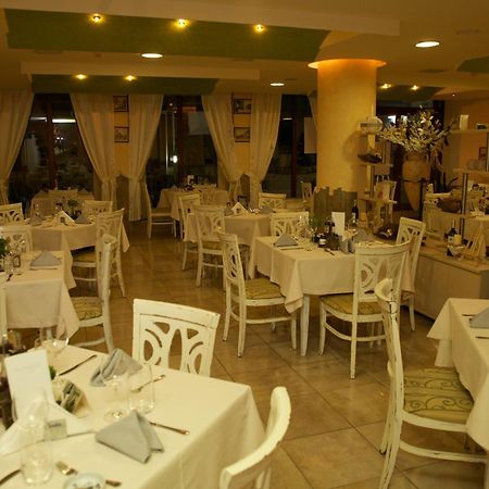 Hotel Fors بورغاس المظهر الخارجي الصورة