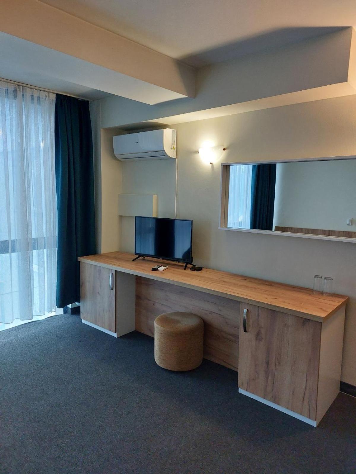 Hotel Fors بورغاس المظهر الخارجي الصورة