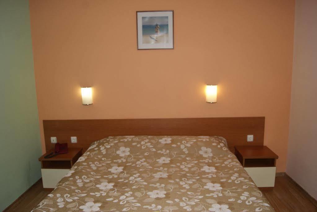 Hotel Fors بورغاس المظهر الخارجي الصورة